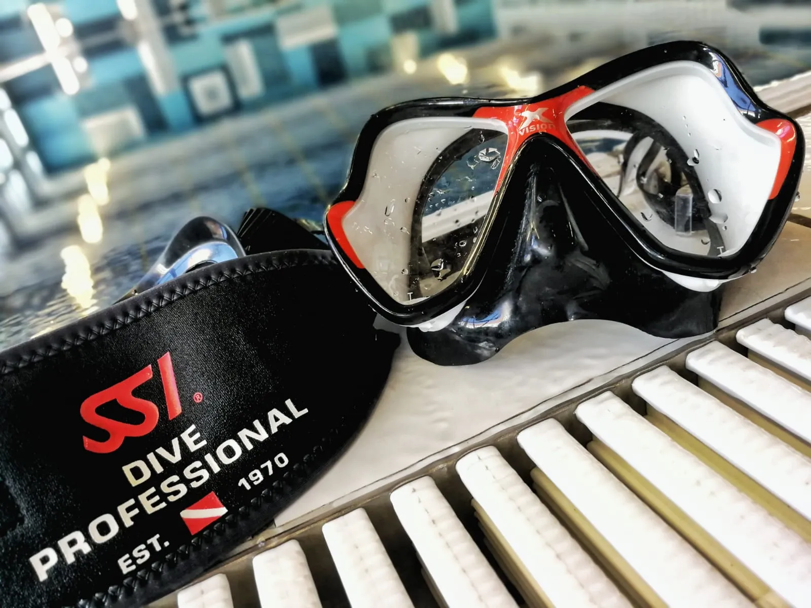 Diving Beyond Limits - Deine Tauchschule in St. Pölten - Mares X Vision Tauchmaske und SSI Professional Maskenband